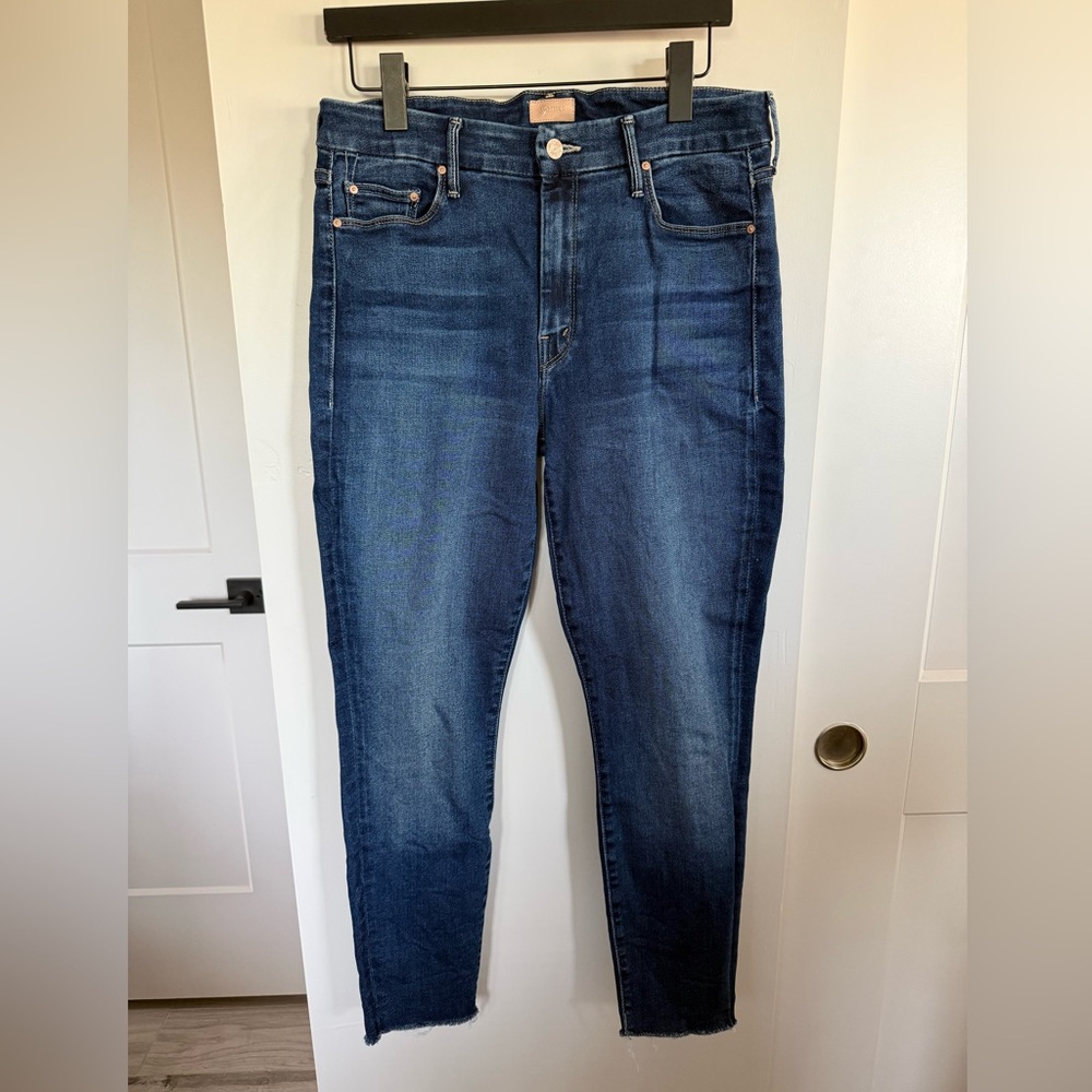 MOTHER DENIM The Looker Ankle Fray Size 32